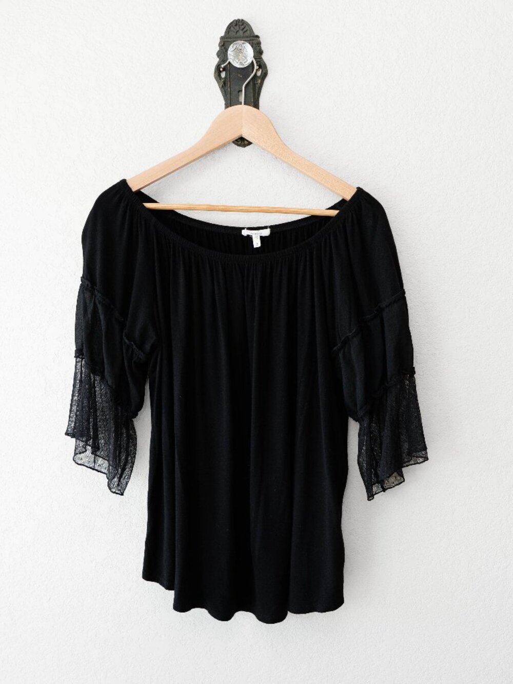 Maurices Womens Size 2 Black Lace Sleeve Top Elastic Neckline Whimsigoth Boho